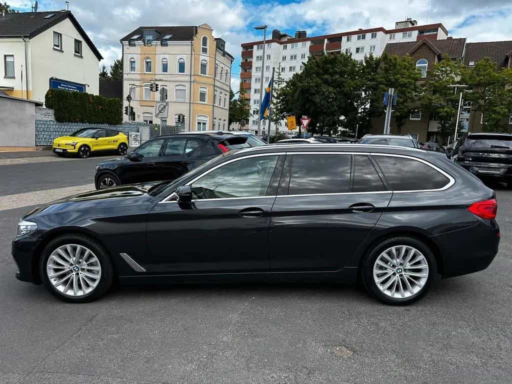 BMW 5 Series 520i Touring Luxury Line HiFi, Kamera, Keyless 12/2019-photo-8