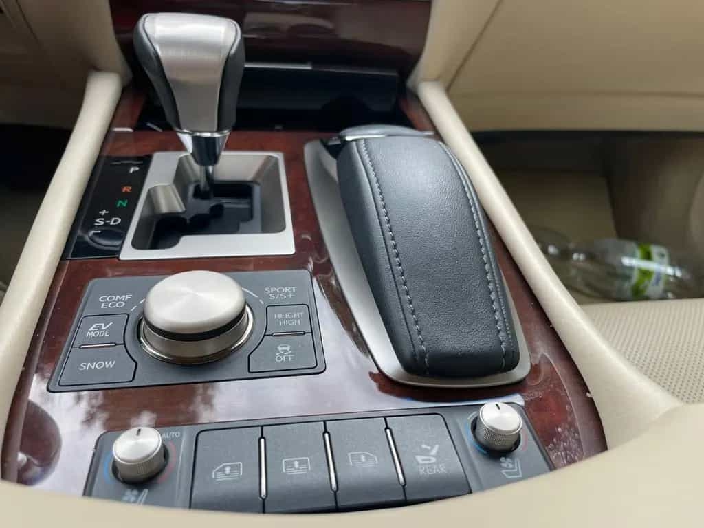 Lexus LS 600 h Luxury 04/2013-photo-6