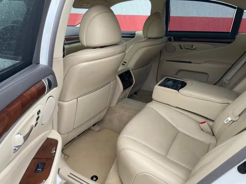 Lexus LS 600 h Luxury 04/2013-photo-7