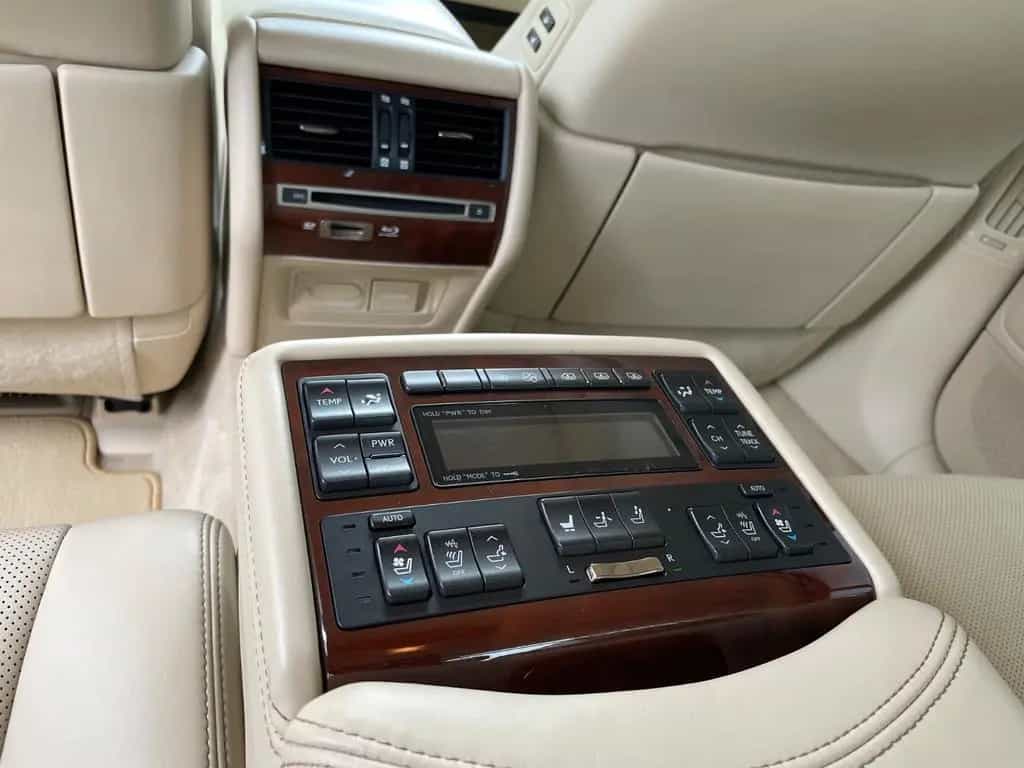 Lexus LS 600 h Luxury 04/2013-photo-8