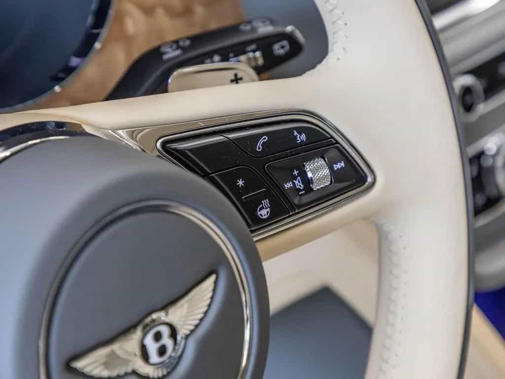 Bentley Bentayga Atelier Edition V8 von BENTLEY null-photo-11