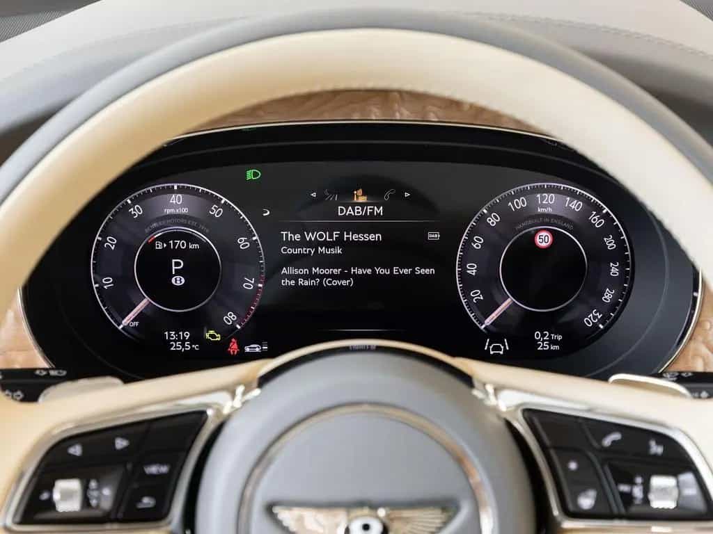 Bentley Bentayga Atelier Edition V8 von BENTLEY null-photo-12