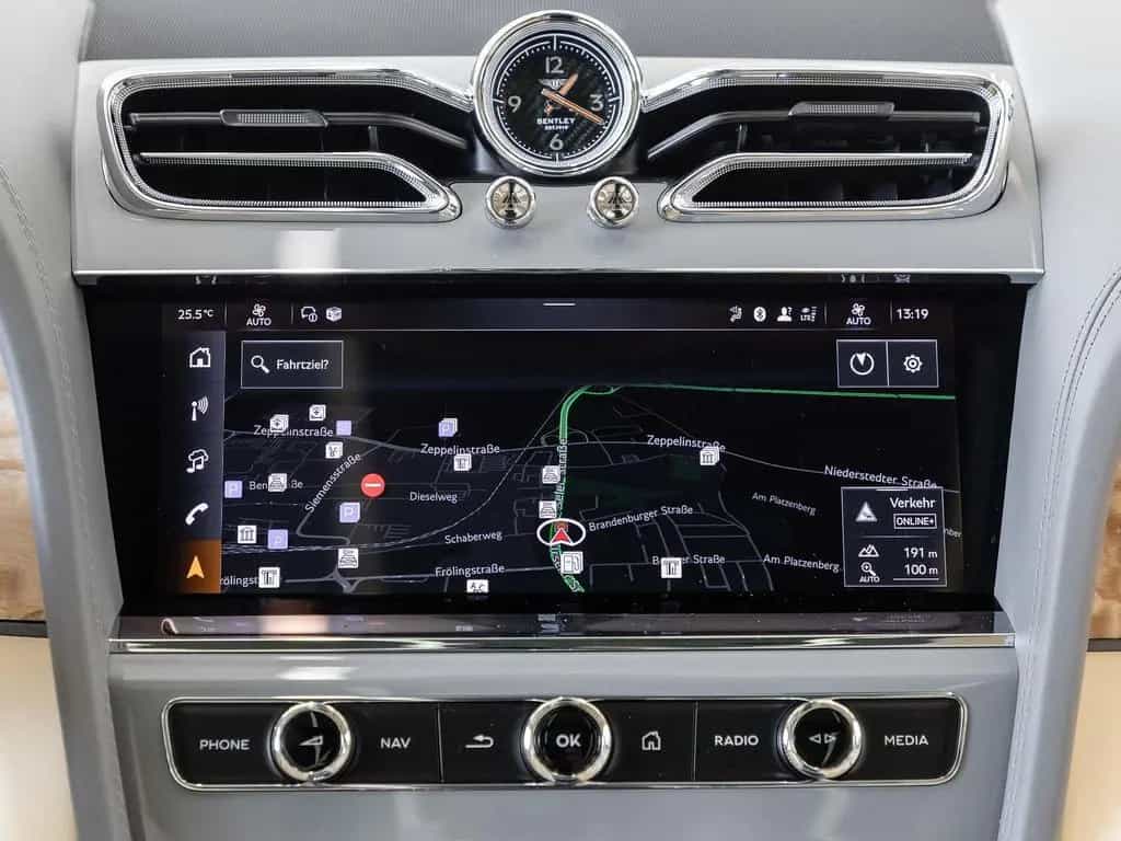Bentley Bentayga Atelier Edition V8 von BENTLEY null-photo-13