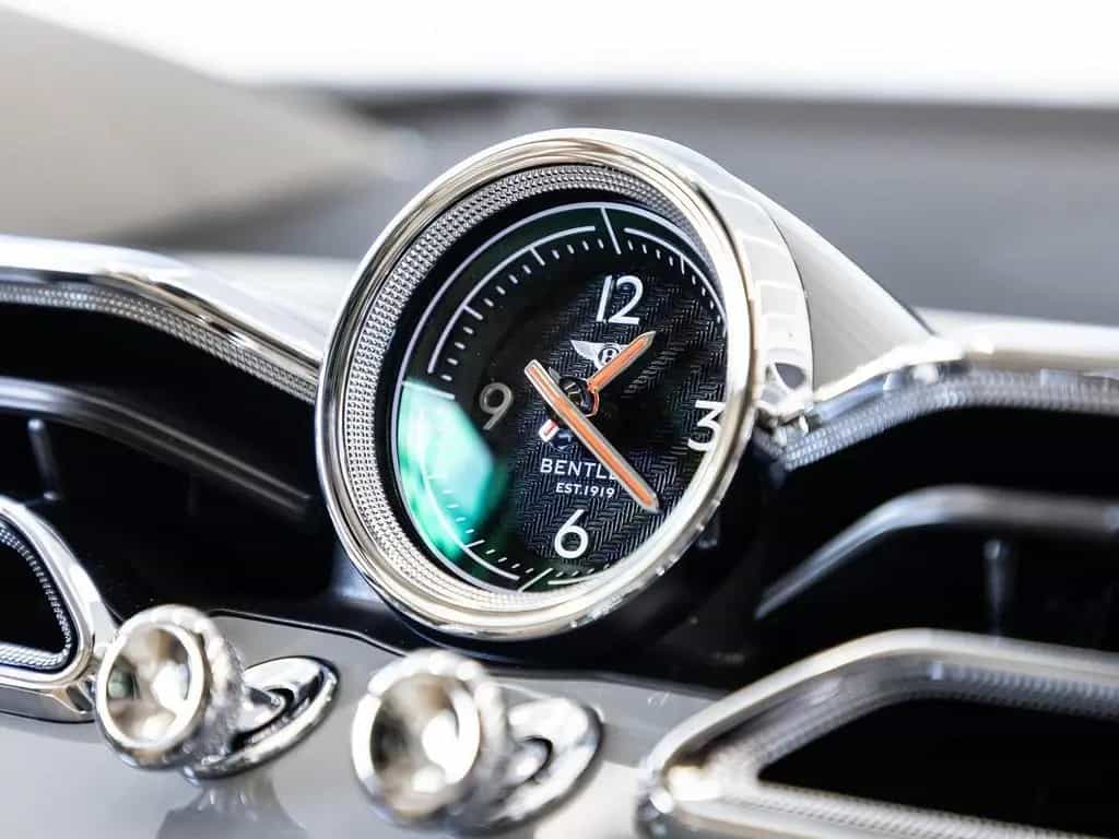 Bentley Bentayga Atelier Edition V8 von BENTLEY null-photo-14