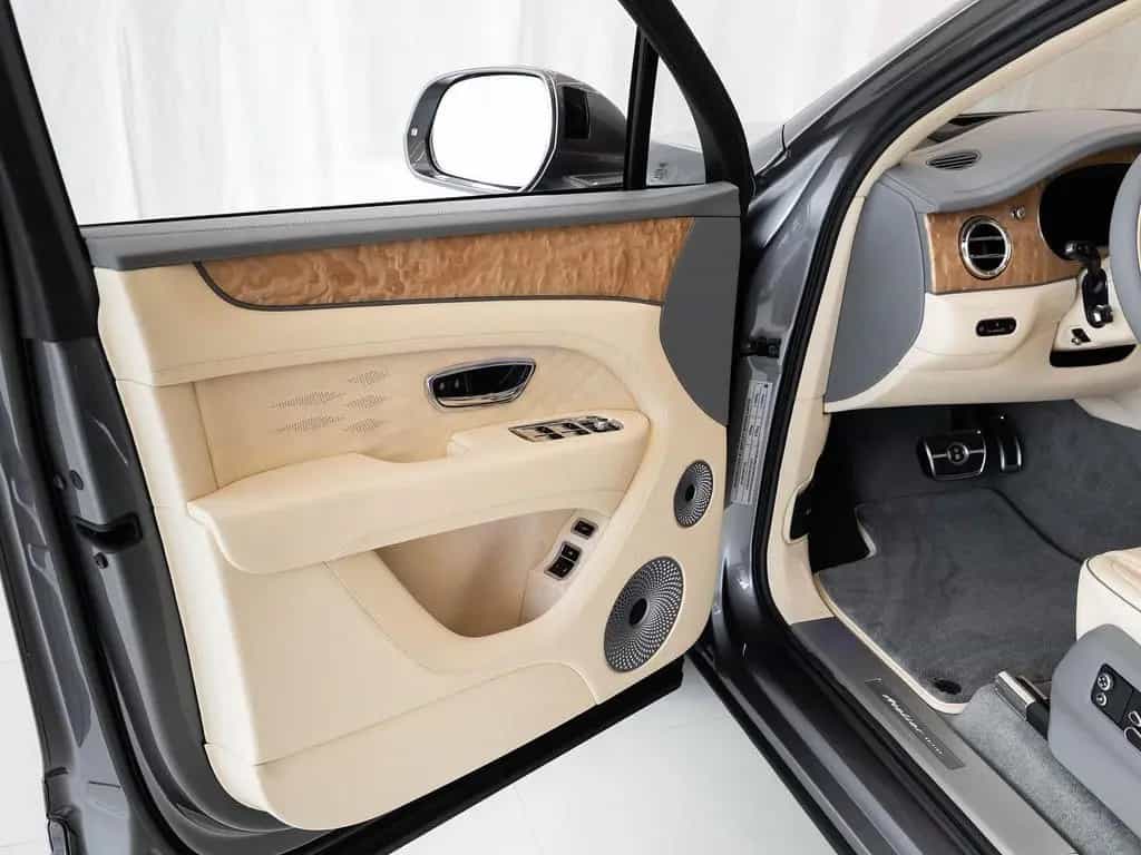 Bentley Bentayga Atelier Edition V8 von BENTLEY null-photo-18
