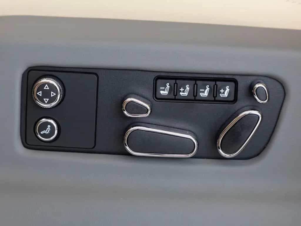 Bentley Bentayga Atelier Edition V8 von BENTLEY null-photo-21