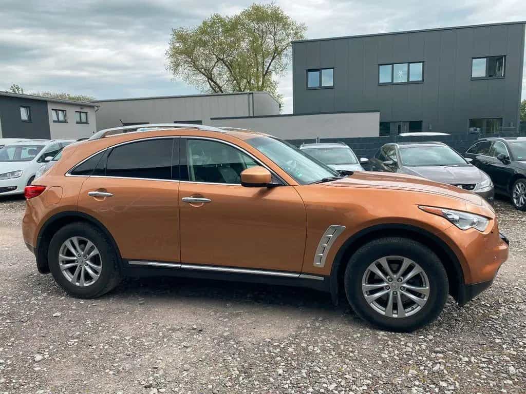 Infiniti FX35 307PS Allrad Automatik Böse Kamera neu TÜV 02/2009-photo-1