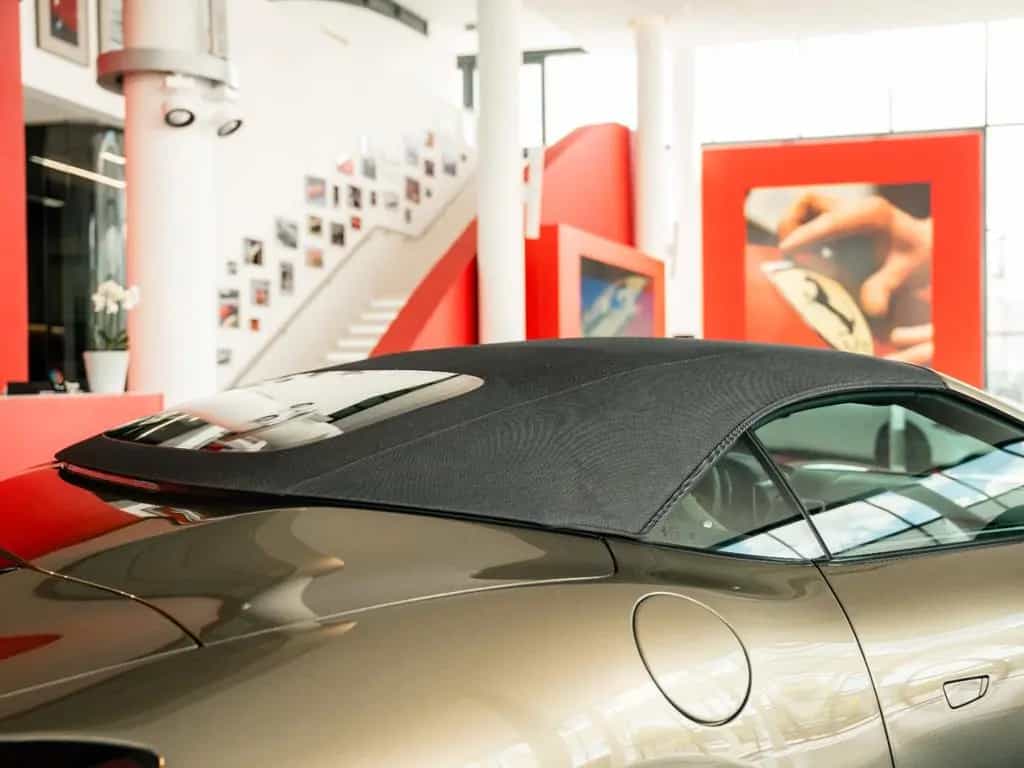Ferrari Roma Spider MagneRide*360°-View*LED-Lenkrad 05/2024-photo-11