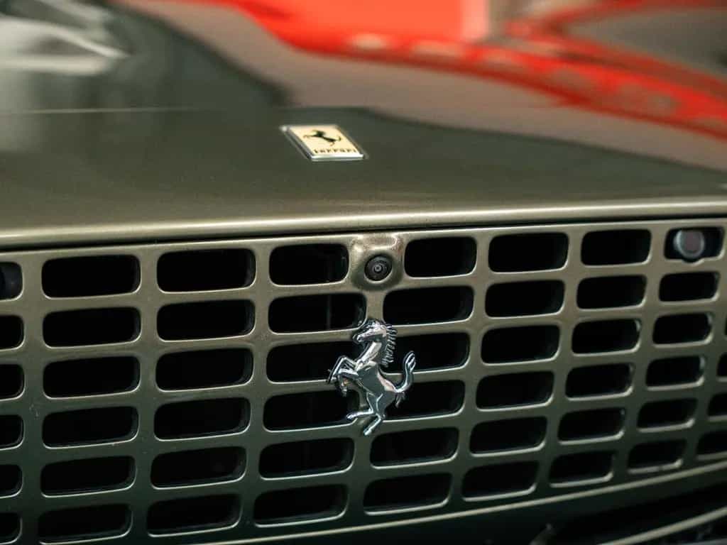 Ferrari Roma Spider MagneRide*360°-View*LED-Lenkrad 05/2024-photo-14