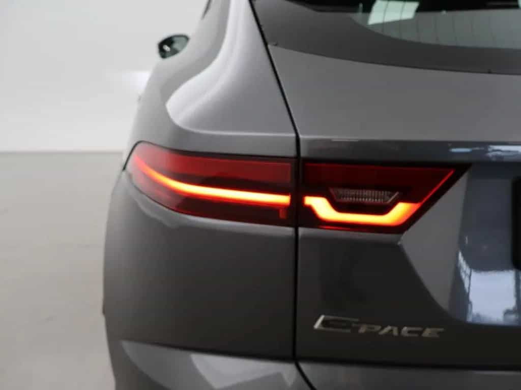 Jaguar E-Pace 2.0 TURBO P250 AWD R-DYNAMIC SE + PANORAM 01/2019-photo-23