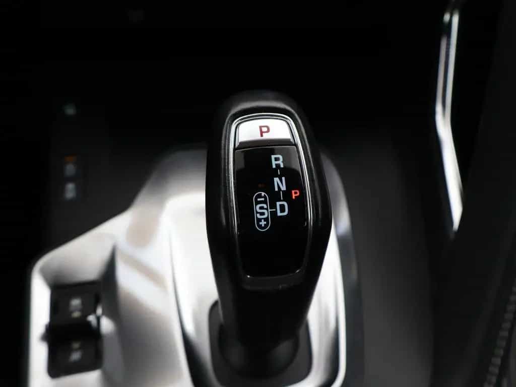 Jaguar E-Pace 2.0 TURBO P250 AWD R-DYNAMIC SE + PANORAM 01/2019-photo-27