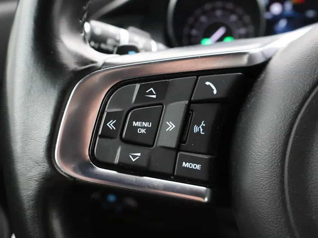 Jaguar E-Pace 2.0 TURBO P250 AWD R-DYNAMIC SE + PANORAM 01/2019-photo-29