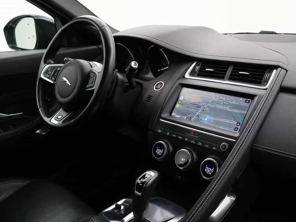 Jaguar E-Pace 2.0 TURBO P250 AWD R-DYNAMIC SE + PANORAM 01/2019-photo-3