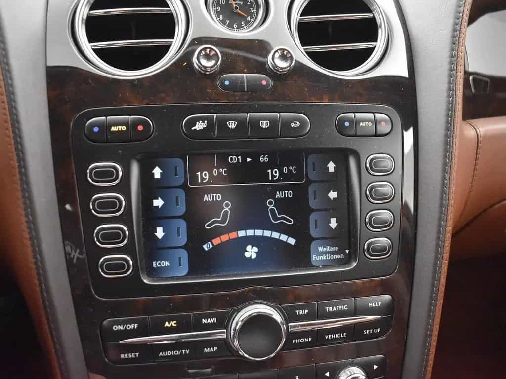 Bentley Continental Flying Spur 6.0 W12 560 PK + Schiebe 05/2006-photo-43