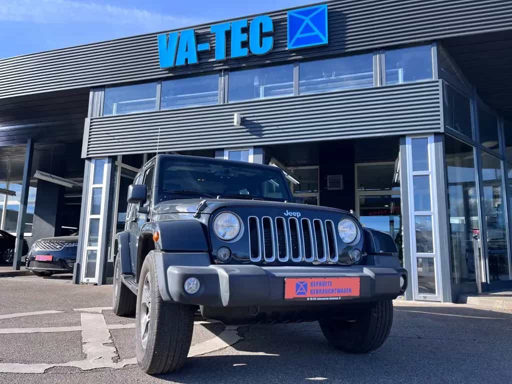Jeep Wrangler Unlimited Sahara 2,8l CRD AUTOM. 05/2017-photo-0