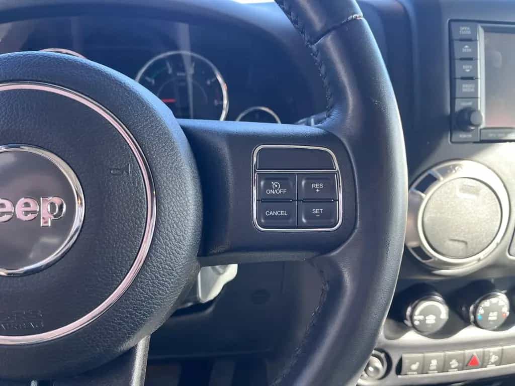 Jeep Wrangler Unlimited Sahara 2,8l CRD AUTOM. 05/2017-photo-18
