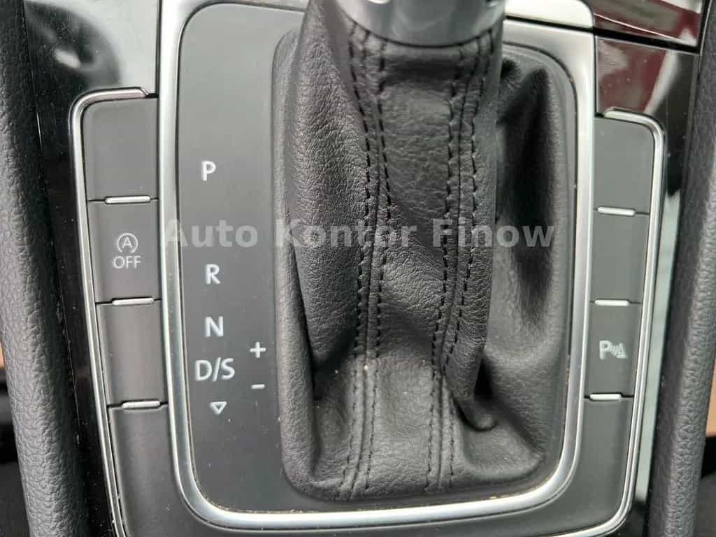 Volkswagen Golf VII Variant Highline *LED*AHZV* 08/2018-photo-13