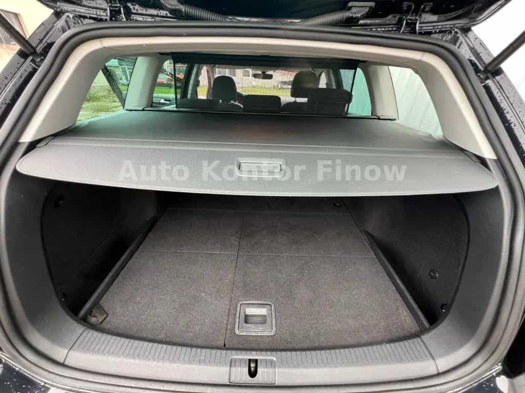Volkswagen Golf VII Variant Highline *LED*AHZV* 08/2018-photo-17