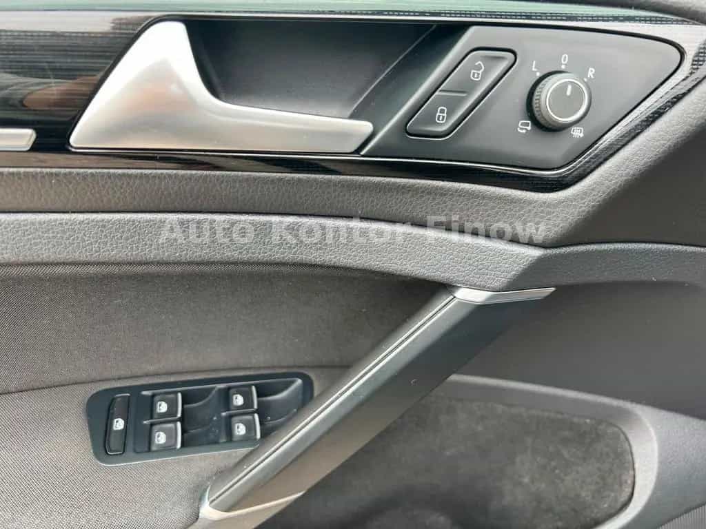 Volkswagen Golf VII Variant Highline *LED*AHZV* 08/2018-photo-8