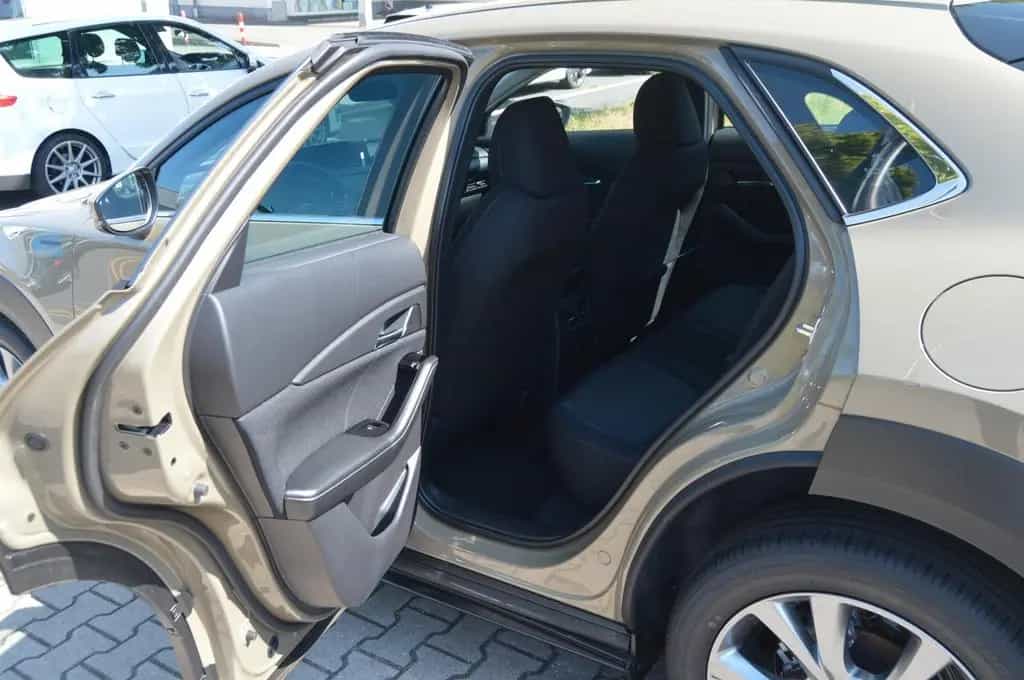 Mazda CX-30 SKYACTIV Benzin 140PS 6GS Centre-line Navi 05/2025-photo-9
