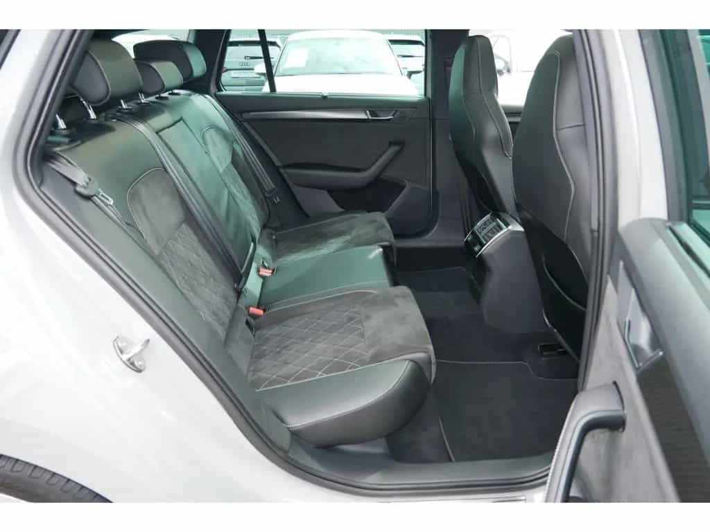 Skoda Superb SportLine 2.0 TSI Pano+LED+Virtual+ACC+AH 09/2021-photo-11