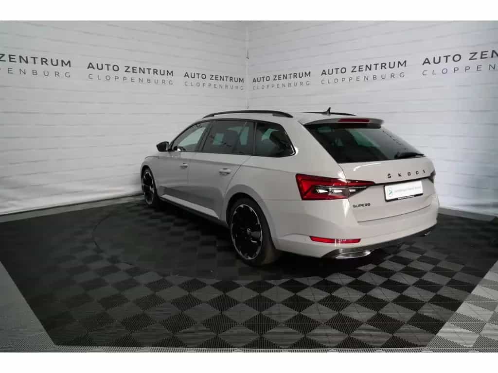 Skoda Superb SportLine 2.0 TSI Pano+LED+Virtual+ACC+AH 09/2021-photo-2