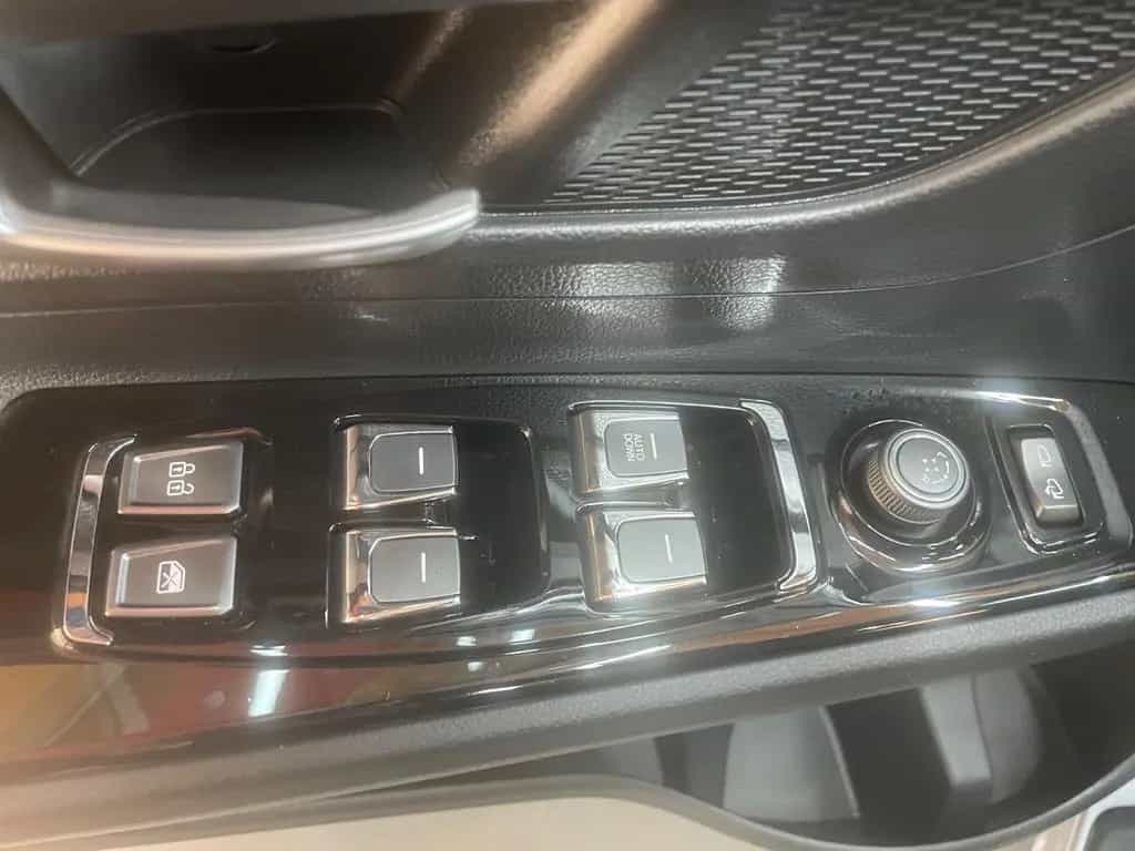 KGM Korando 1.5 T-GDI Essential 2WD AT Automatik 03/2026-photo-42