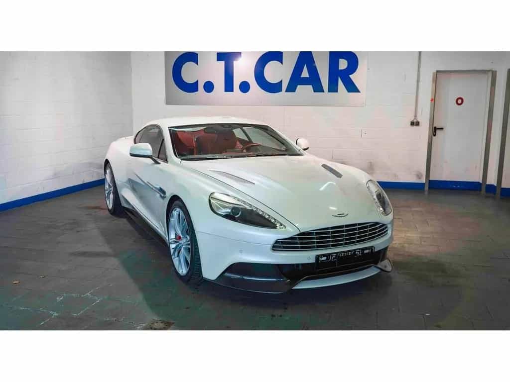 Aston Martin Vanquish Coupe 6.0 V12 Automatik Carbon B&O 01/2014-photo-1
