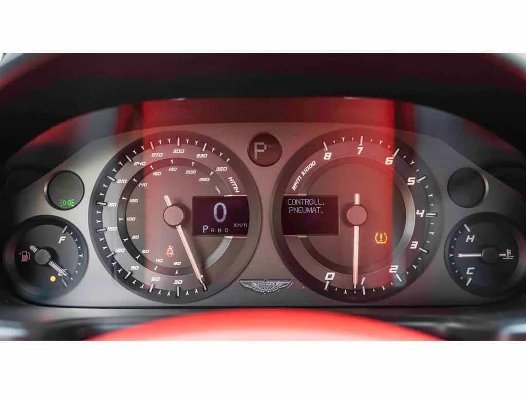 Aston Martin Vanquish Coupe 6.0 V12 Automatik Carbon B&O 01/2014-photo-10
