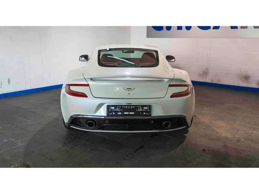 Aston Martin Vanquish Coupe 6.0 V12 Automatik Carbon B&O 01/2014-photo-6