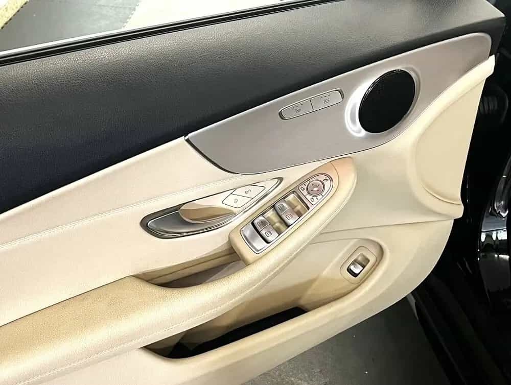 Mercedes-Benz C 300 Cabrio AMG-LINE NAVI MILD-HYBRID KEYLESS 01/2020-photo-5