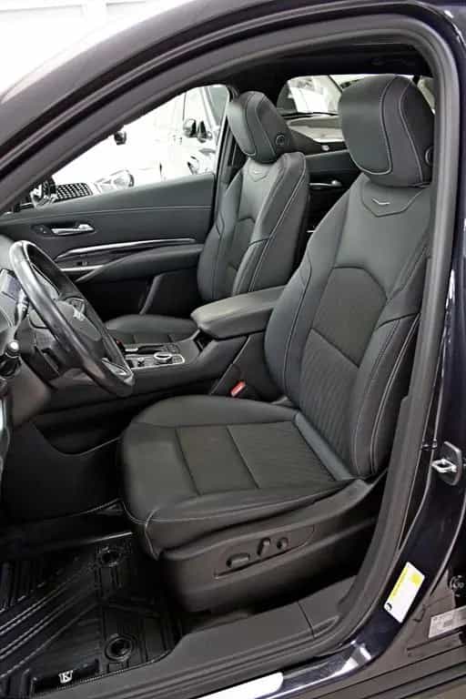 Cadillac XT4 350T AWD LUXURY PANO KAMERA TOTW SPUR BOSE 10/2022-photo-16