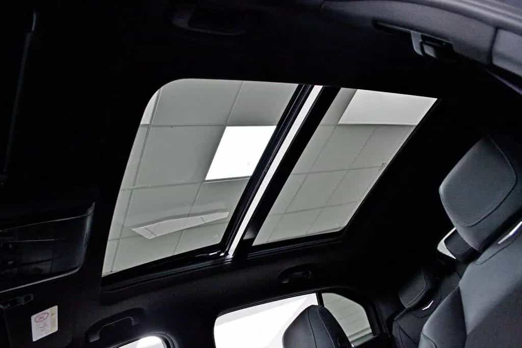 Cadillac XT4 350T AWD LUXURY PANO KAMERA TOTW SPUR BOSE 10/2022-photo-21