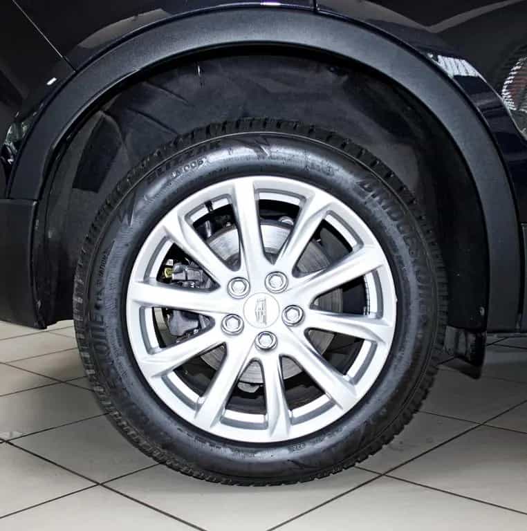 Cadillac XT4 350T AWD LUXURY PANO KAMERA TOTW SPUR BOSE 10/2022-photo-24