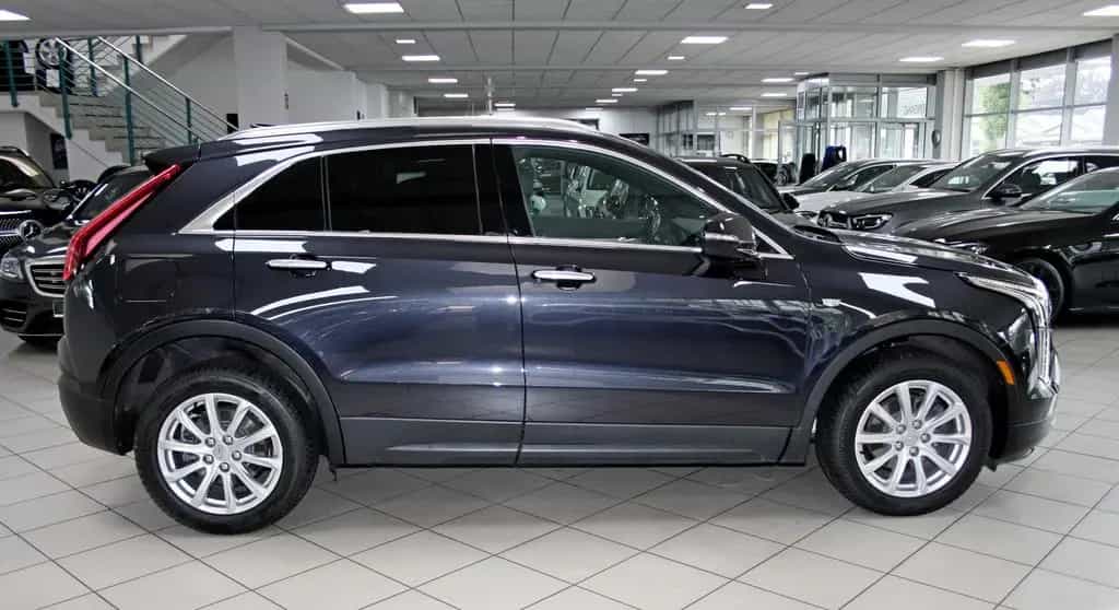 Cadillac XT4 350T AWD LUXURY PANO KAMERA TOTW SPUR BOSE 10/2022-photo-4