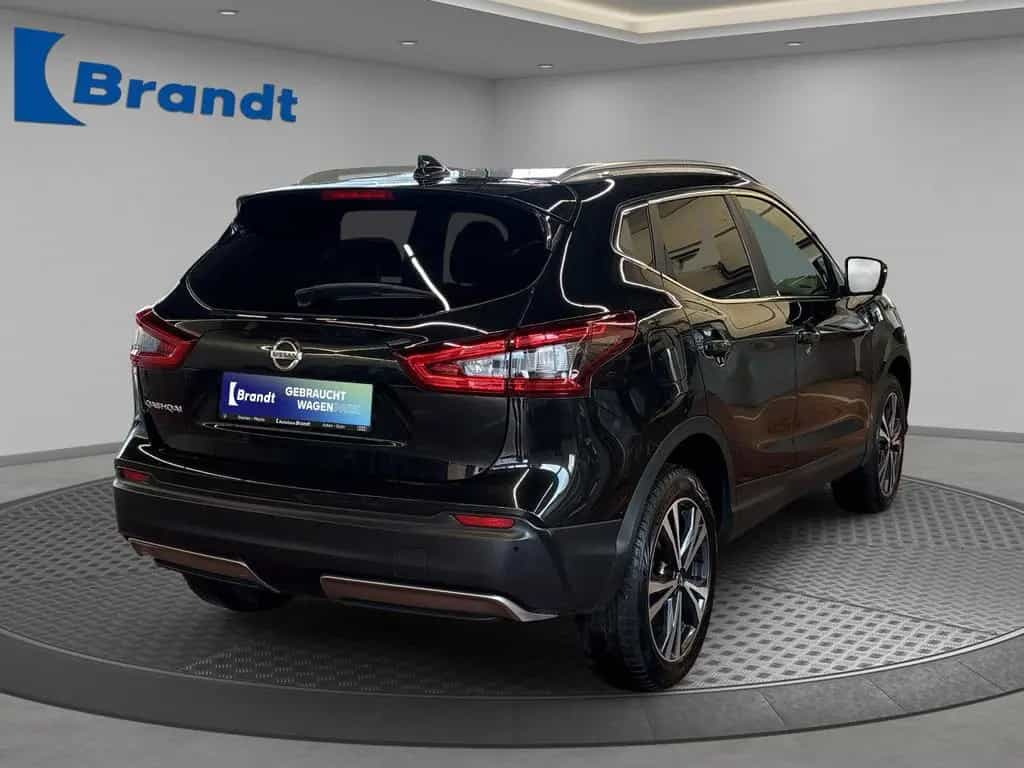 Nissan Qashqai 1.3 DIG-T N-Connecta PANO+NAVI+TEMPOMAT 11/2020-photo-2