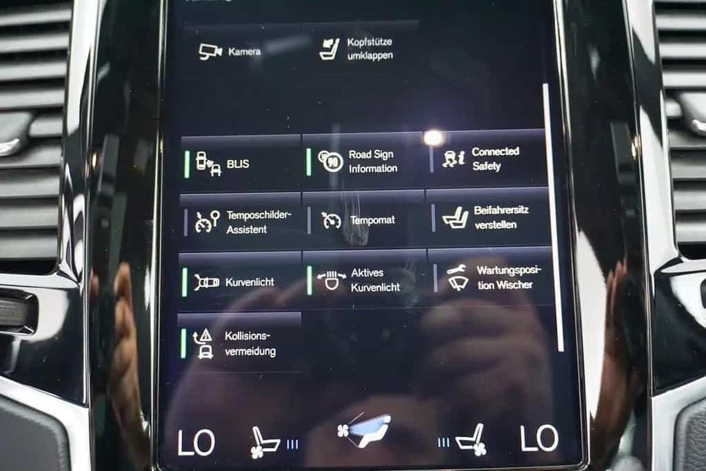 Volvo XC90 R Design AWD Standheizung 360K ACC Massage 12/2018-photo-10