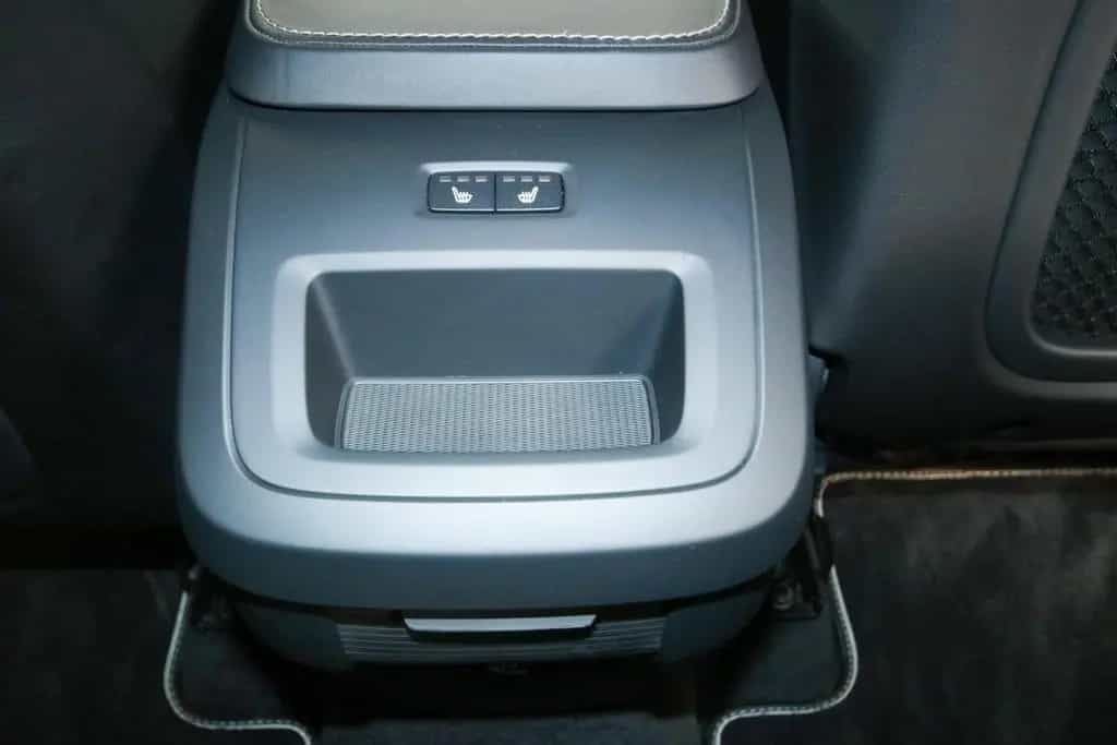 Volvo XC90 R Design AWD Standheizung 360K ACC Massage 12/2018-photo-15