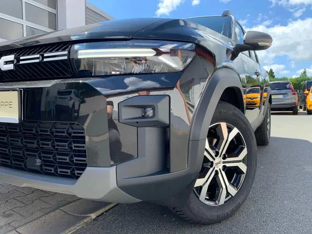 Dacia Bigster EXPRESSION MILD HYBRID 130 4x4 SHZ+KLIMA 07/2025-photo-22