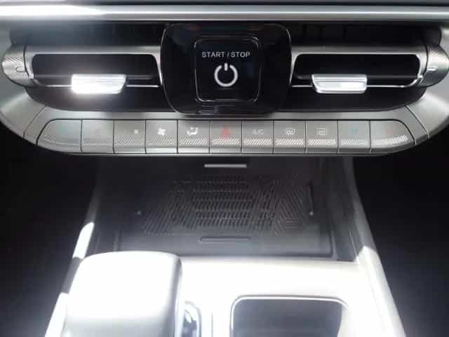 BAIC BJ40 2.0T 4WD El. Panodach Leder Memory Sitze So null-photo-24