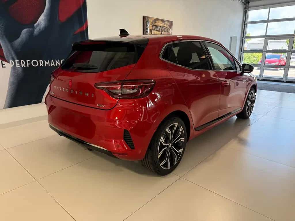 Mitsubishi Colt Diamond 1.6 Hybrid 105 kW (143 PS) Lenkr... 03/2024-photo-4