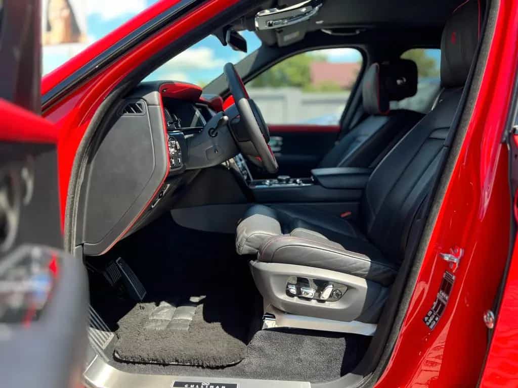 Rolls-Royce Cullinan Black Badge Mansory Red 1 OF 1 06/2022-photo-10