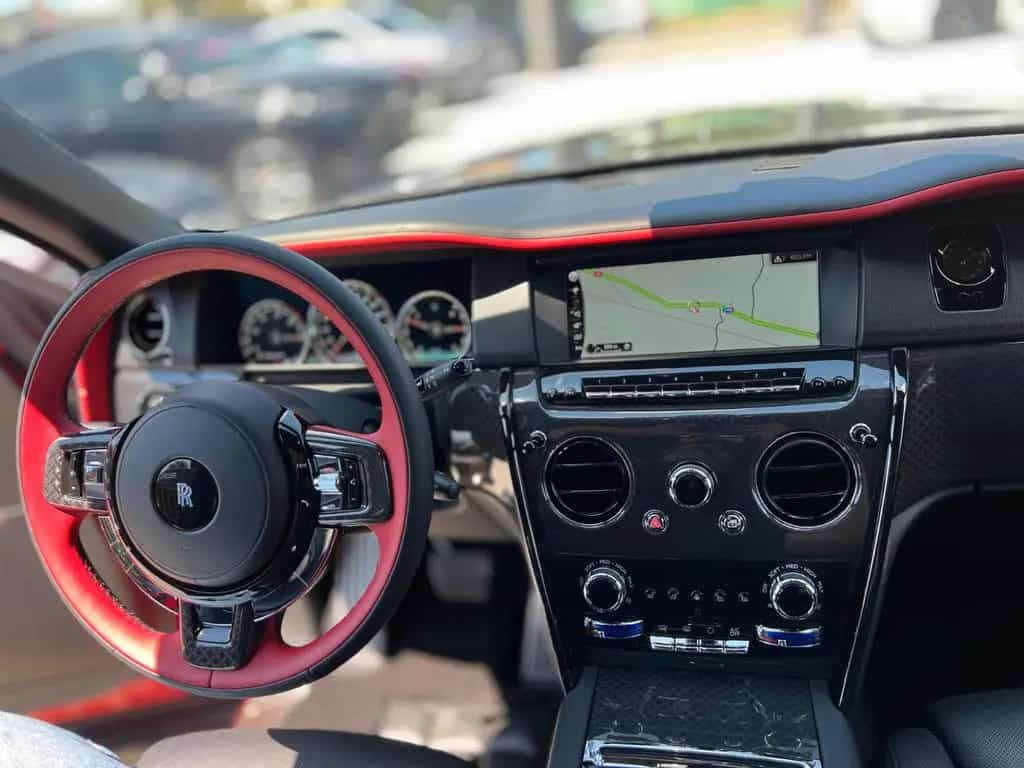 Rolls-Royce Cullinan Black Badge Mansory Red 1 OF 1 06/2022-photo-12