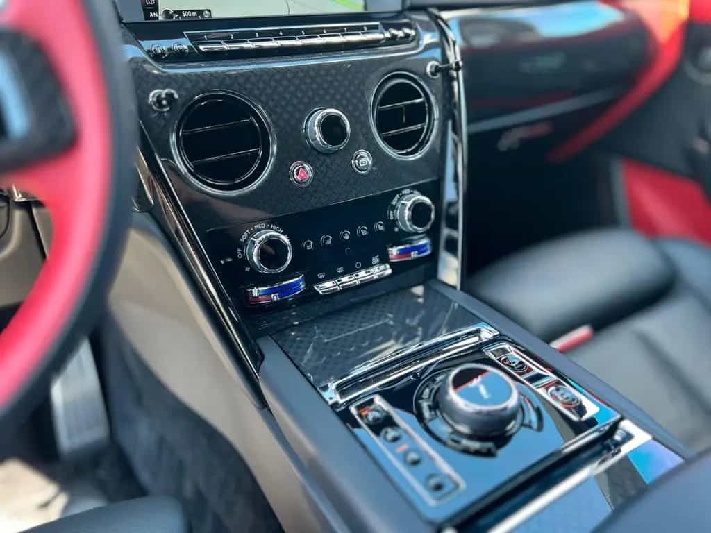 Rolls-Royce Cullinan Black Badge Mansory Red 1 OF 1 06/2022-photo-13