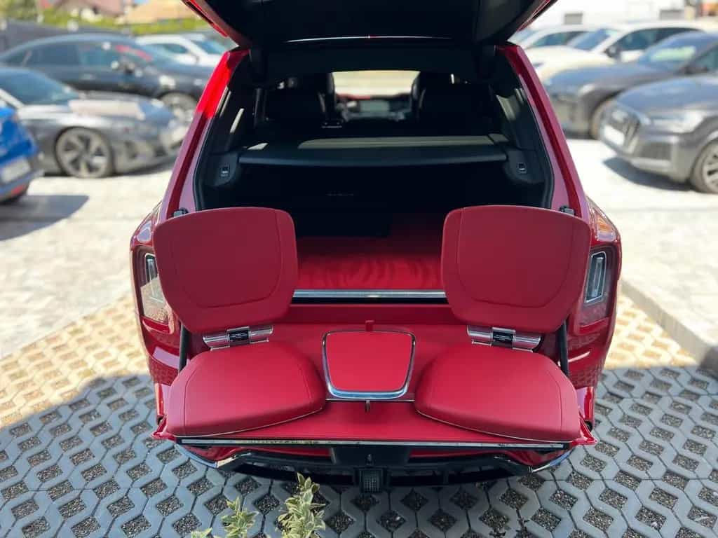 Rolls-Royce Cullinan Black Badge Mansory Red 1 OF 1 06/2022-photo-15