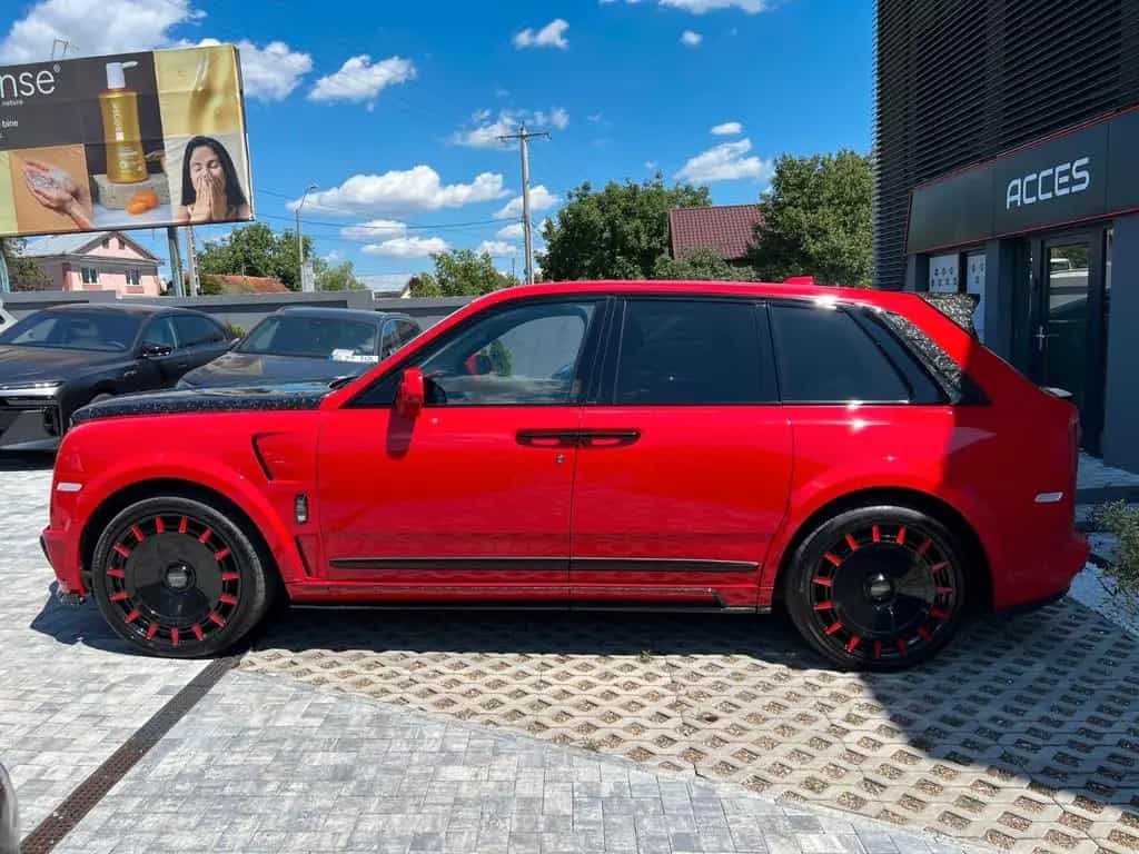 Rolls-Royce Cullinan Black Badge Mansory Red 1 OF 1 06/2022-photo-5