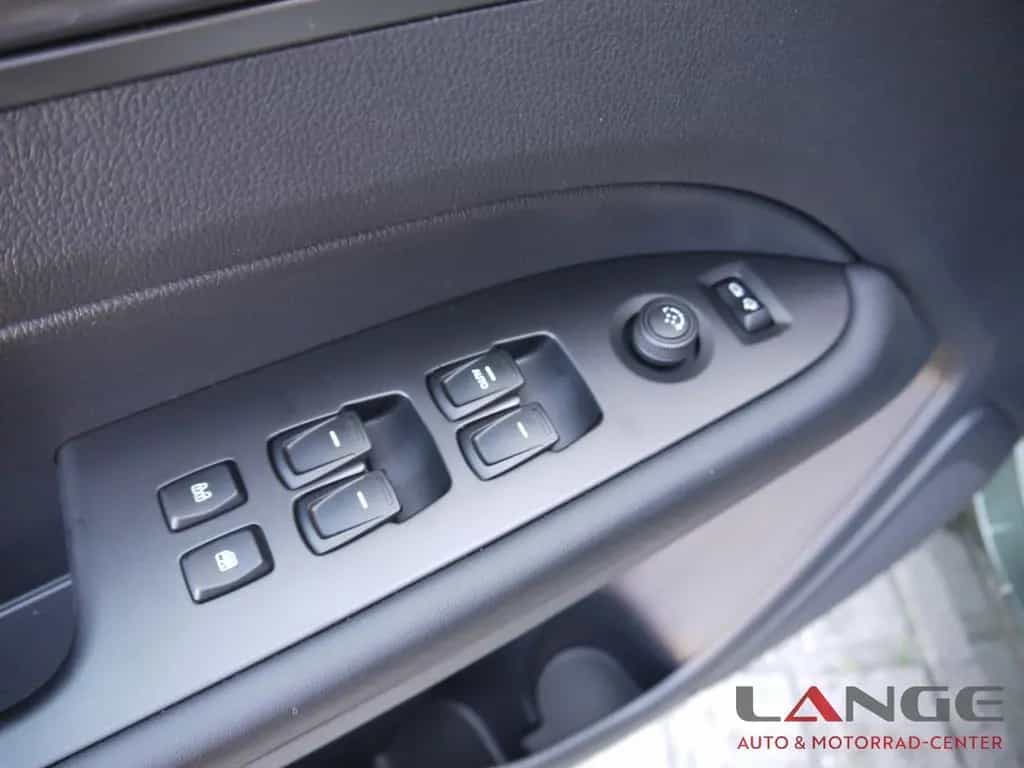 KGM Musso Grand 2.2 AWD Lux e-XDi 148kW Navi Klimaau null-photo-10