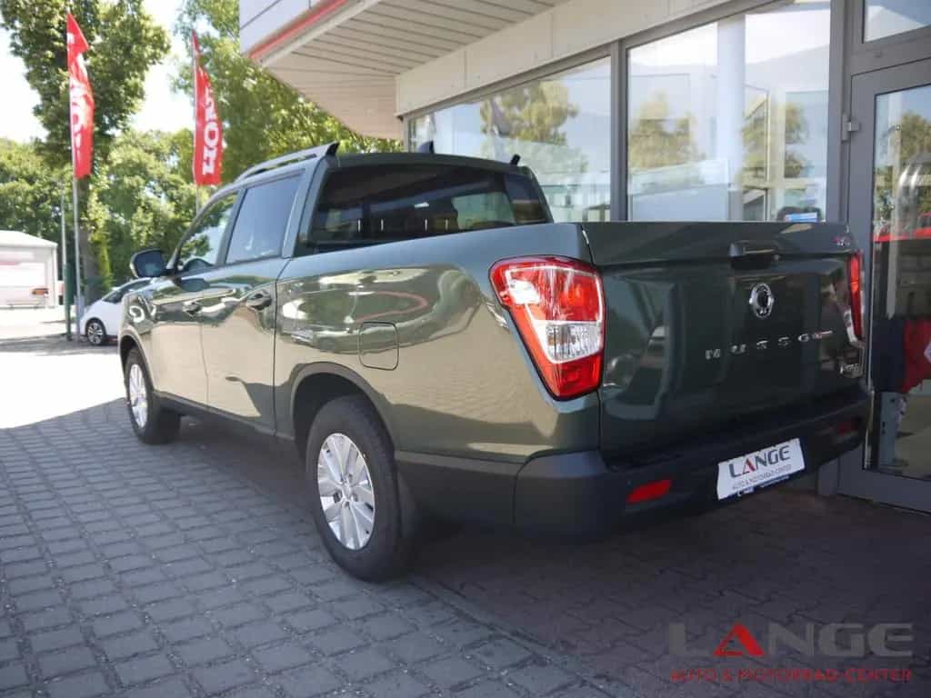 KGM Musso Grand 2.2 AWD Lux e-XDi 148kW Navi Klimaau null-photo-3