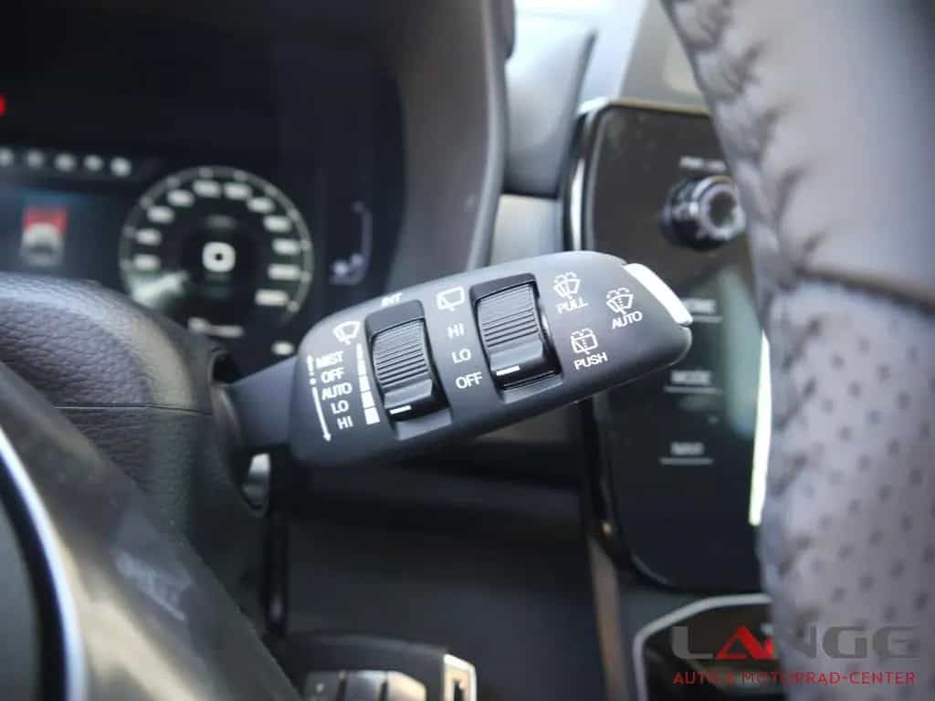 KGM Tivoli 1.5 T-GDi Nomad Navi SHZ Temp Tel.-Vorb. null-photo-14