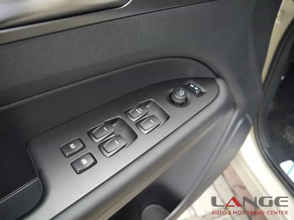 KGM Musso Grand 2.2 e-XDi AWD Black Navi Klimaautom 08/2025-photo-9